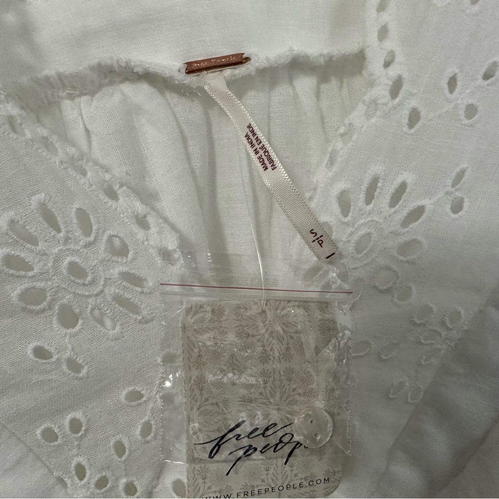 Free People White Eyelet Peasant Blouse - Picture 9 of 10